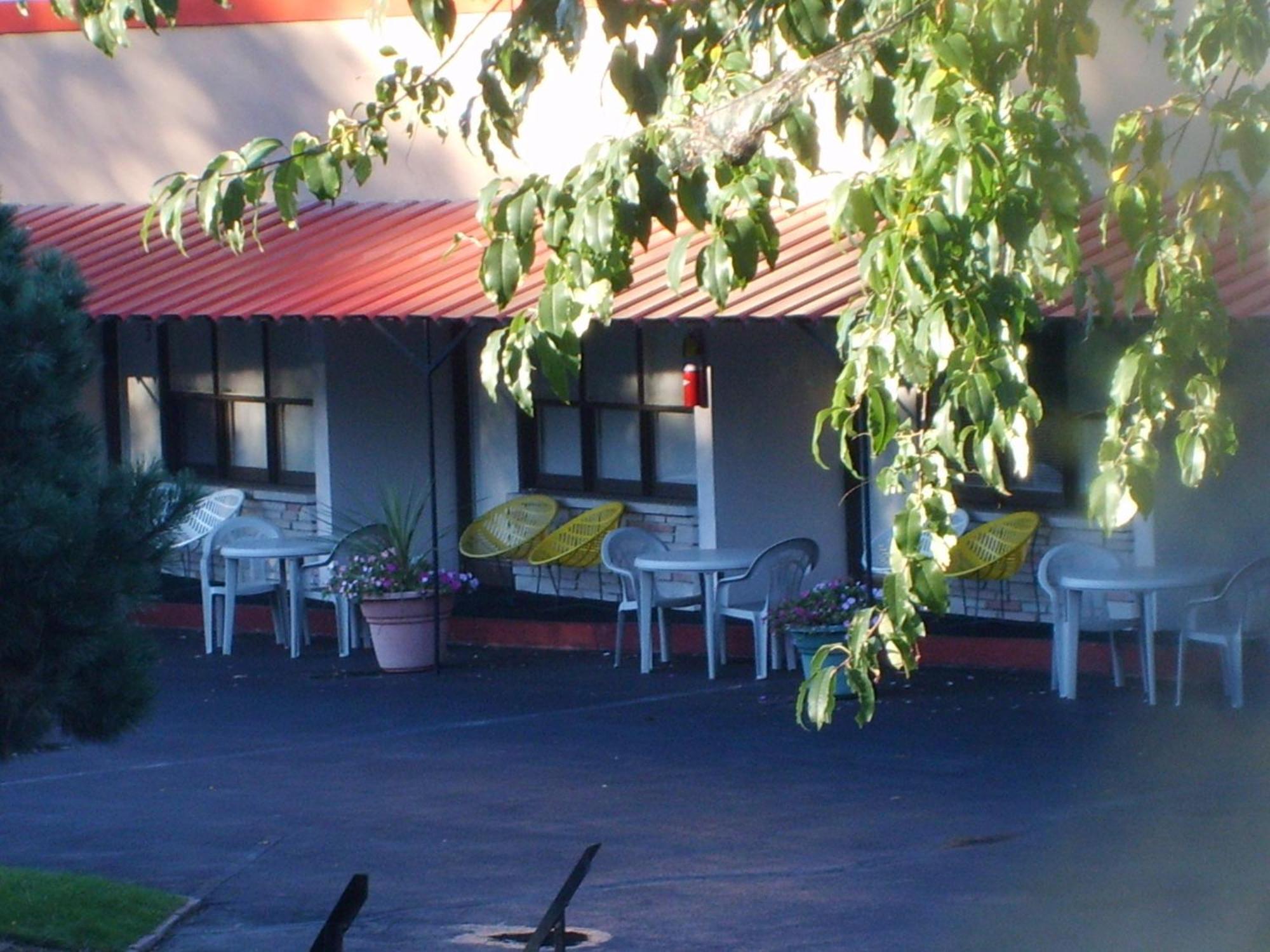 Capricorn Motel Royale 1000 Islands Lansdowne Dış mekan fotoğraf