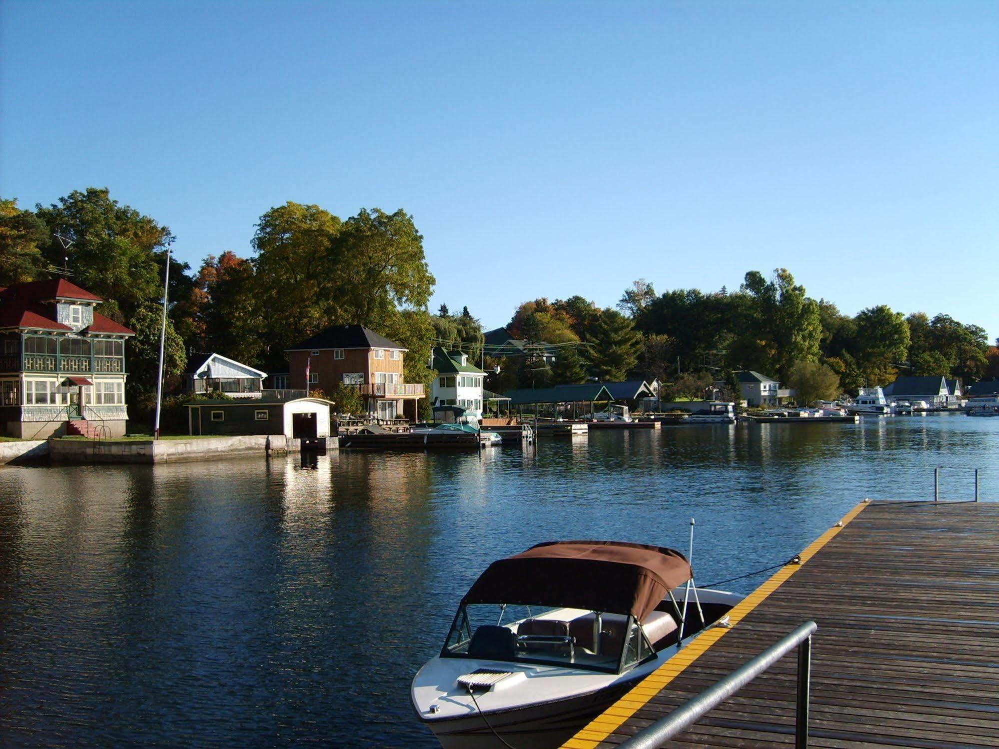 Capricorn Motel Royale 1000 Islands Lansdowne Dış mekan fotoğraf