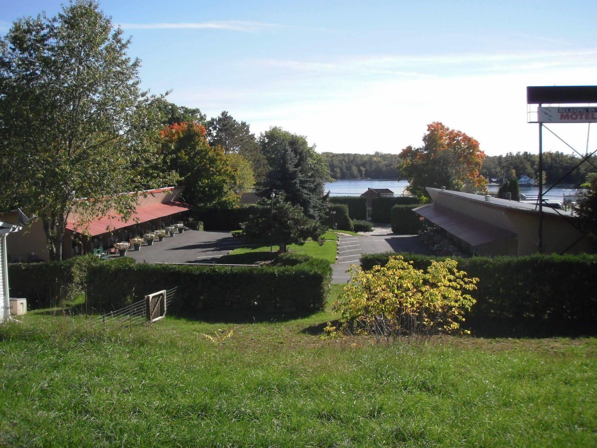 Capricorn Motel Royale 1000 Islands Lansdowne Dış mekan fotoğraf